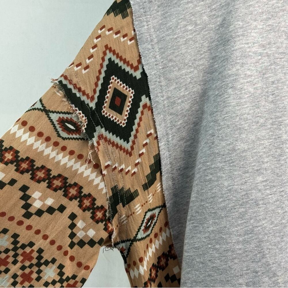 New with tags Gilded Intent Gray and Tan Patterned Women's Large Hoodie - Picture 7 of 14
